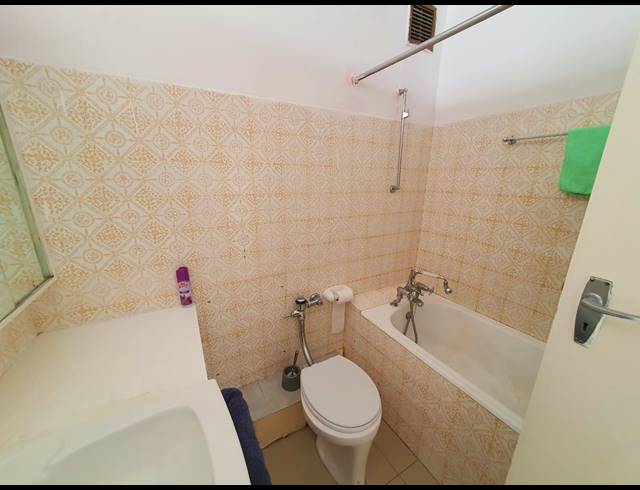 1.5 BEDROOM APARTMENT TO LET IN TOWNSEND ESTATE